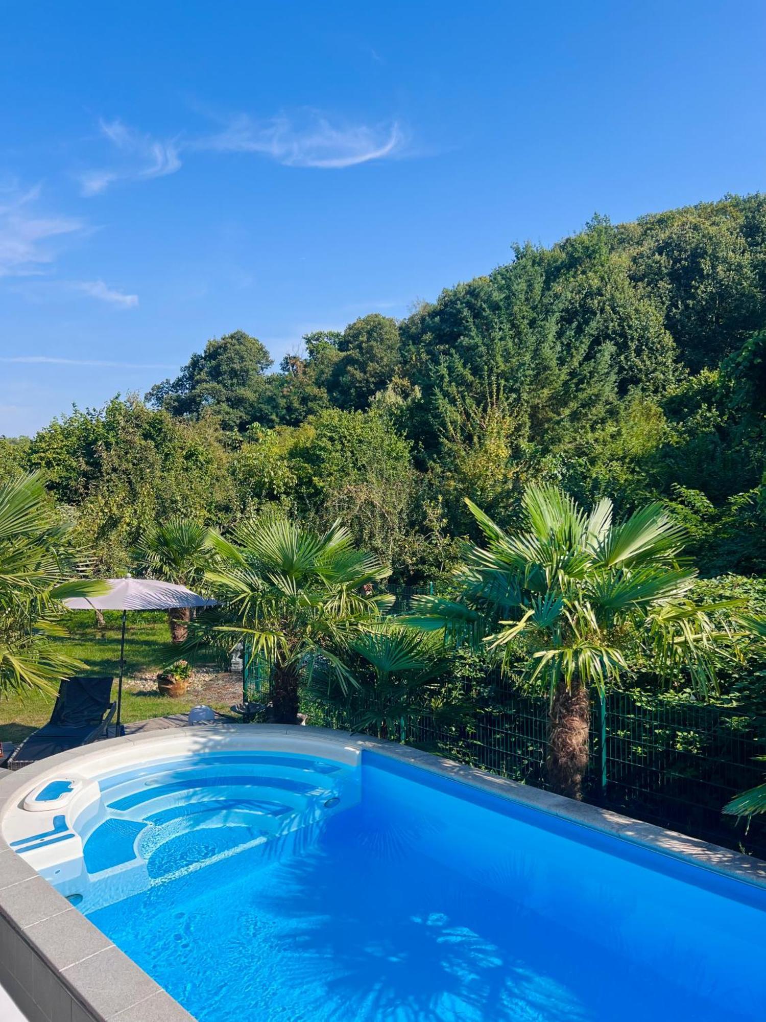 Privates Ferienhaus Mit Pool & Whirlpool Zentral In Bad Duerkheim Luaran gambar